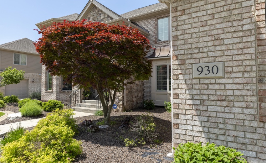 930 Stonebridge Dr-15