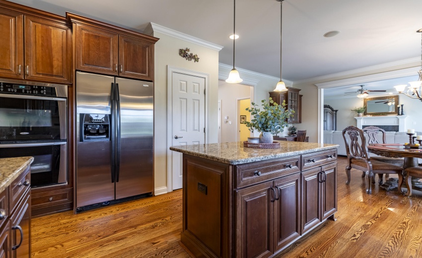 930 Stonebridge Dr-44