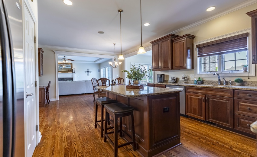 930 Stonebridge Dr-43