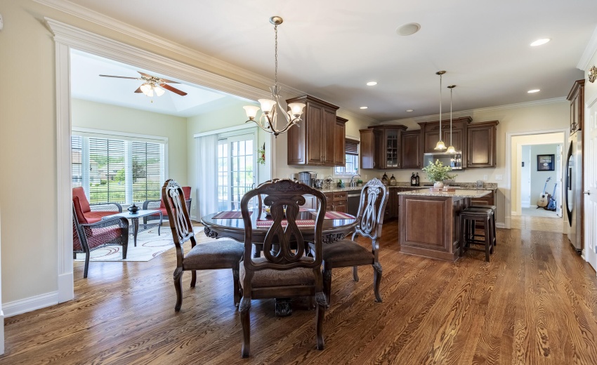 930 Stonebridge Dr-38