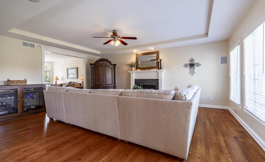930 Stonebridge Dr-36