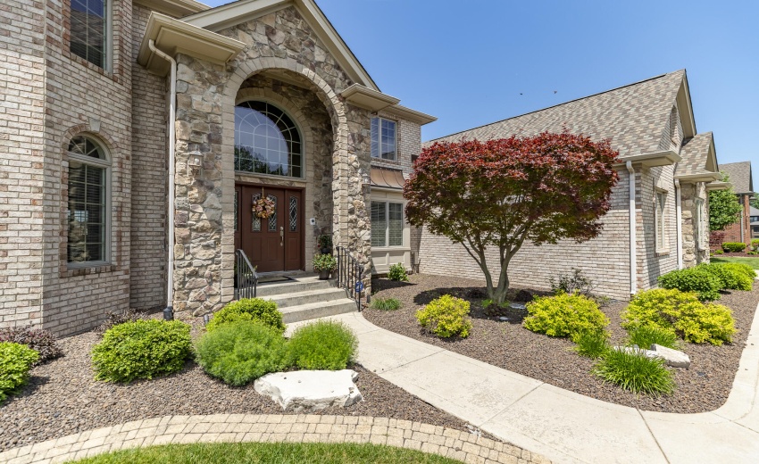 930 Stonebridge Dr-16