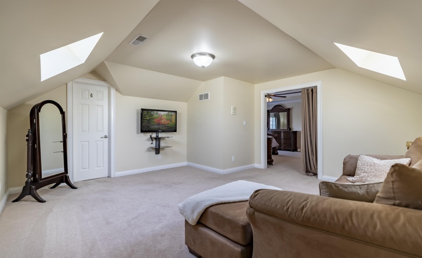 930 Stonebridge Dr-54