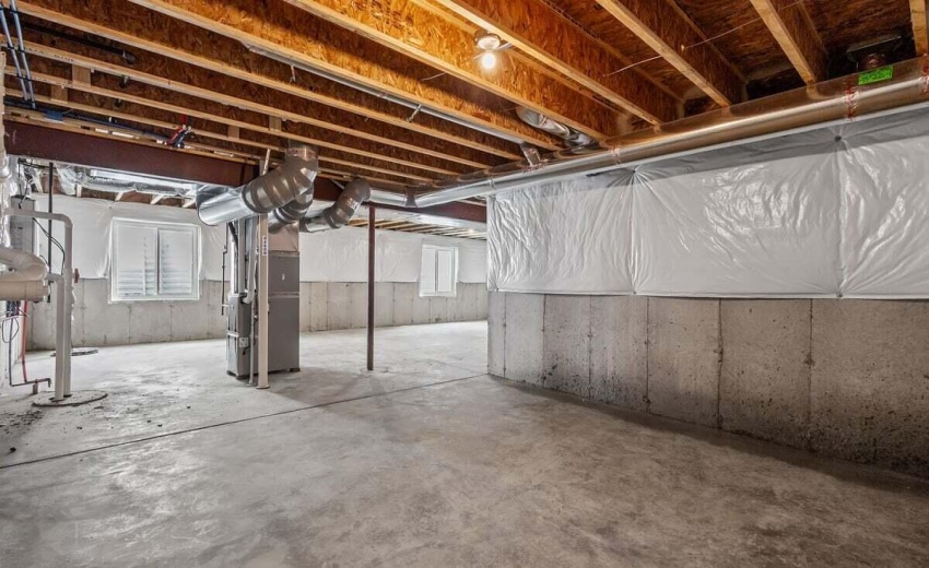 7239W107thWebInt-25