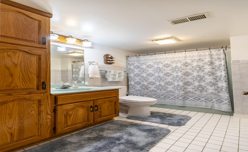 1534 Poplar Ln-36