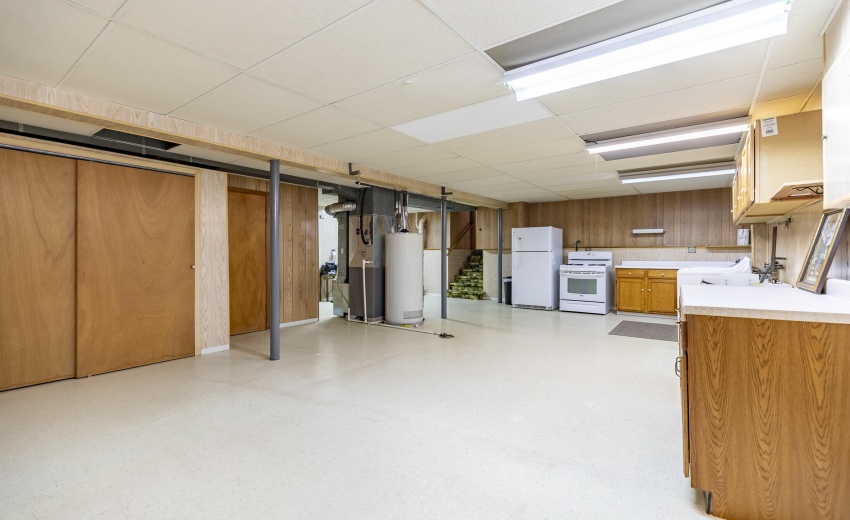 1534 Poplar Ln-37