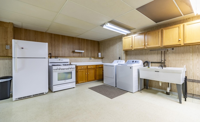 1534 Poplar Ln-38