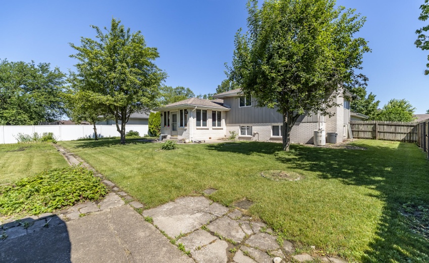 1534 Poplar Ln-9