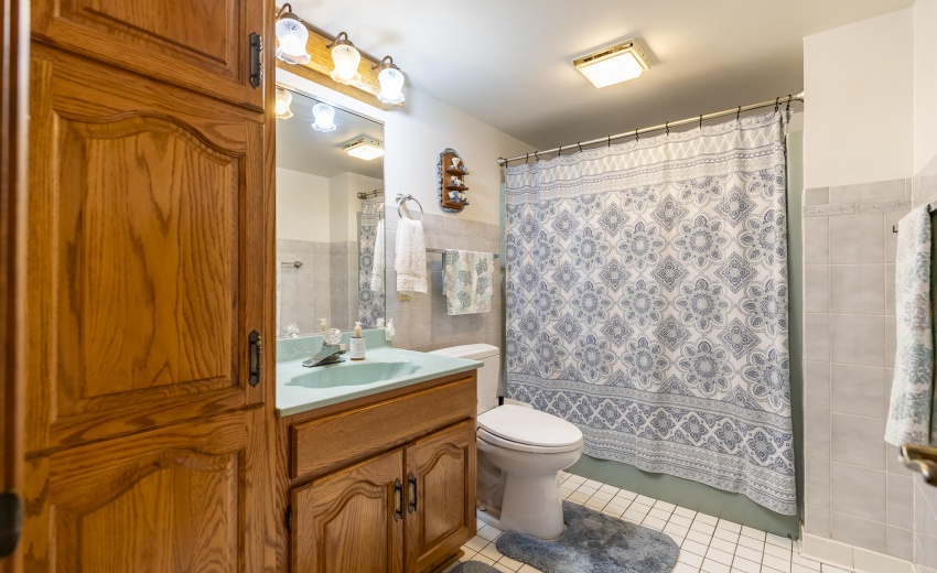 1534 Poplar Ln-35