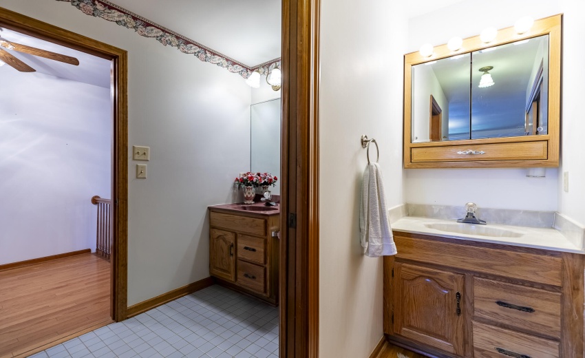 1534 Poplar Ln-26