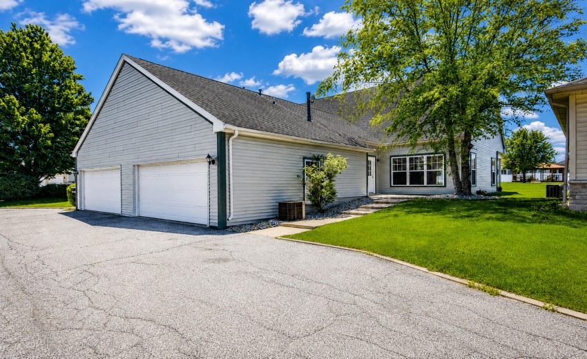 Garage & Front walkway & yard
