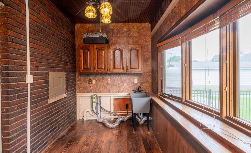 119 N Newton Goodland-21