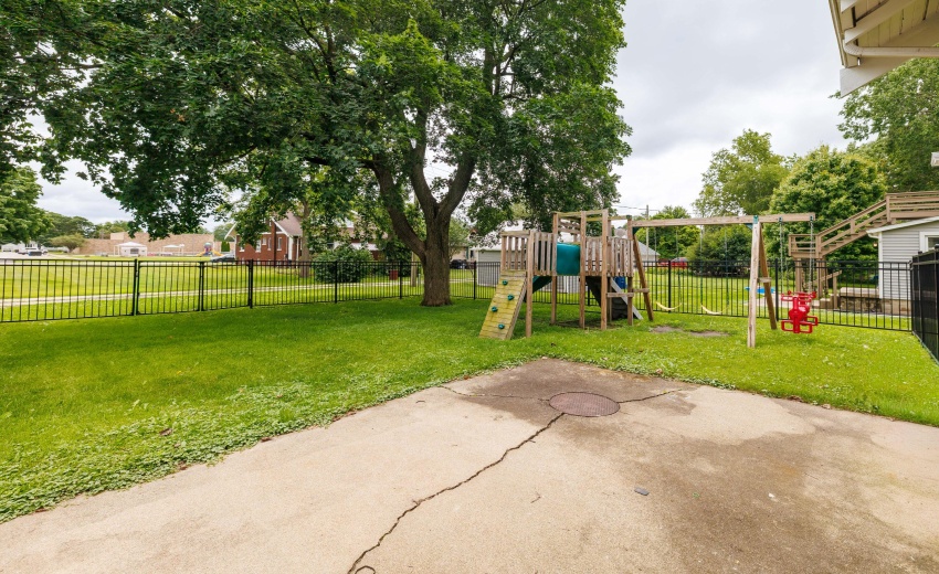 119 N Newton Goodland-33