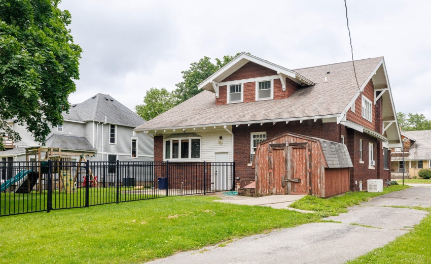 119 N Newton Goodland-4