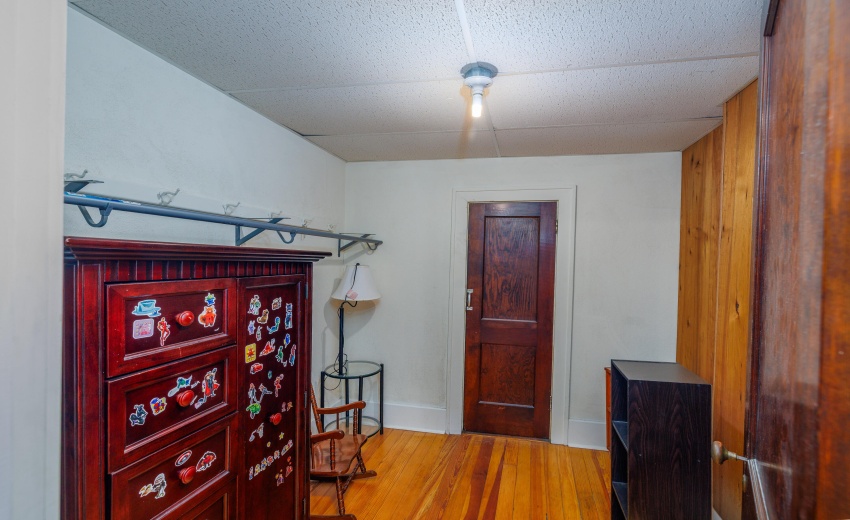 119 N Newton Goodland-28