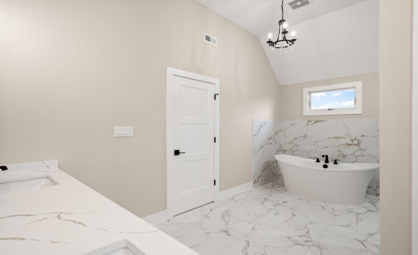 10059 Lilac Cove