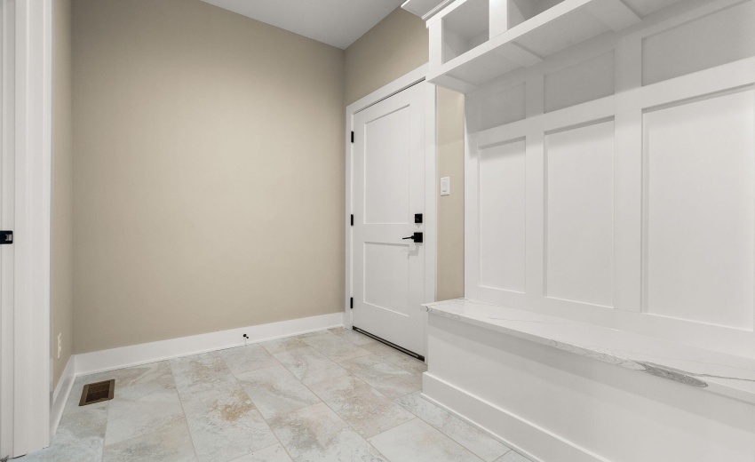 10059 Lilac Cove