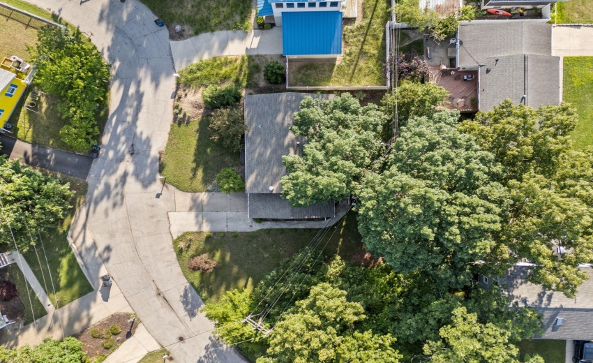 122 Carter (aerial) (MLS) (2)