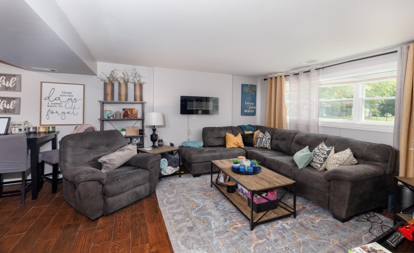 4289 Park Pl Crown Point-25