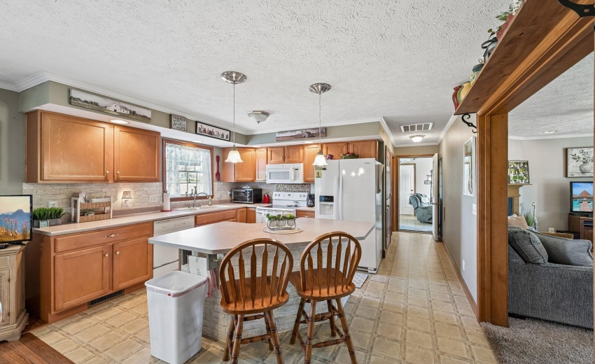 14-web-or-mls-W Private Road 625 N-S2406