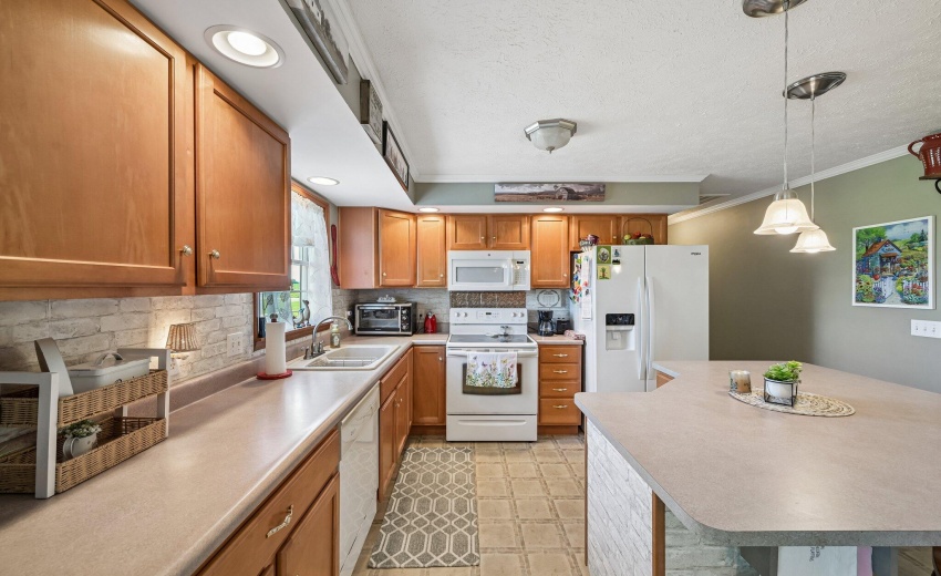 15-web-or-mls-W Private Road 625 N-S2406