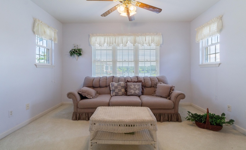 Sitting Room in Bedroom Suite