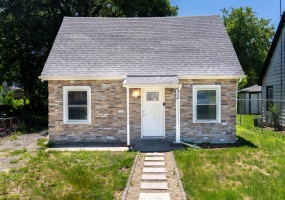 2709 36th Avenue, Lake Station, Indiana, 3 Bedrooms Bedrooms, 6 Rooms Rooms,2 BathroomsBathrooms,Residential,For Sale,36th,NRA841371