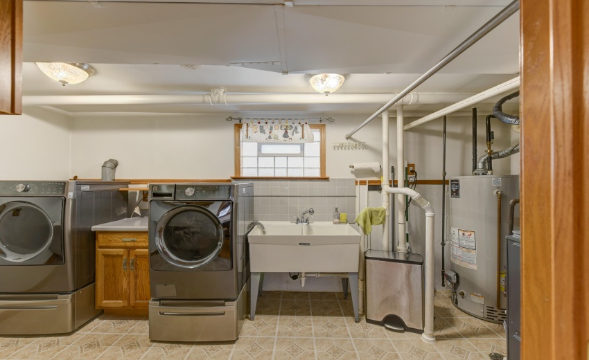 833 Campbell-25