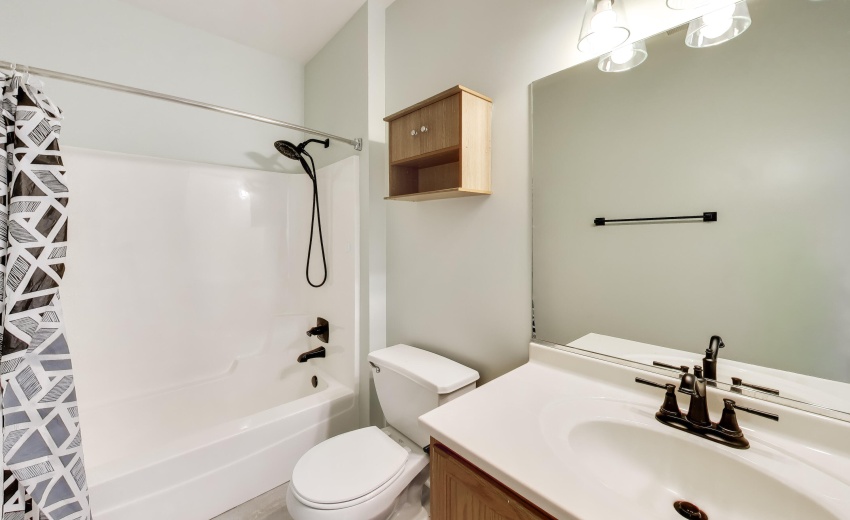 Main Bathroom