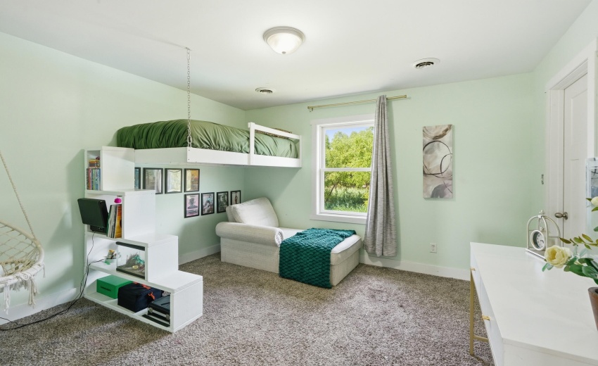 Bedroom #4 with built-in bed and walk-in