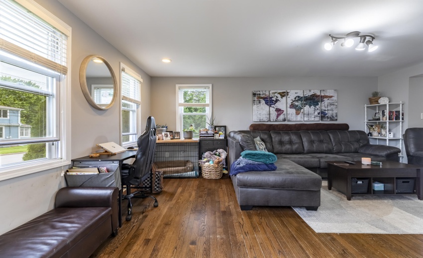 308 E Porter St-14