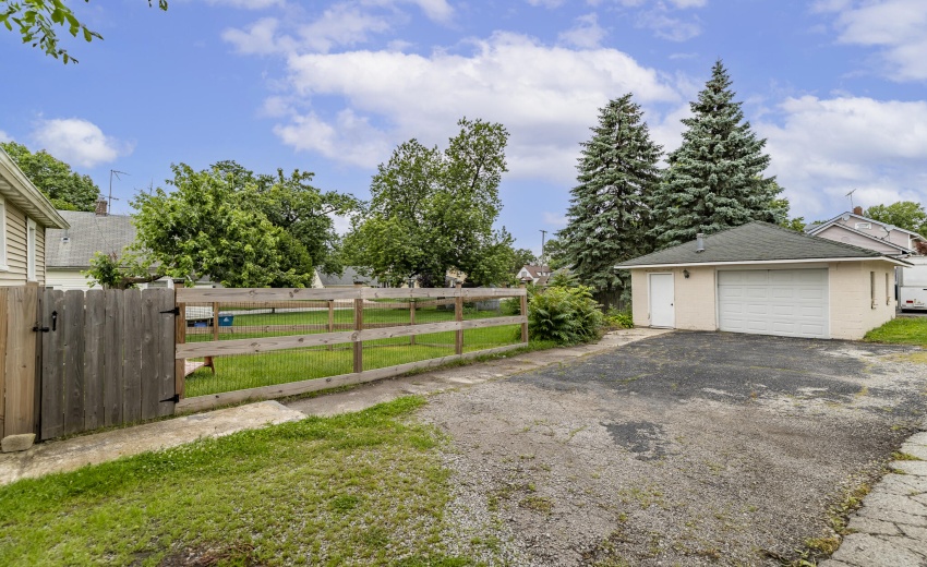 308 E Porter St-6