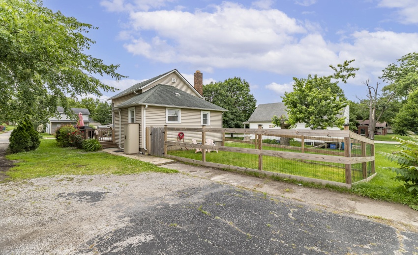 308 E Porter St-7