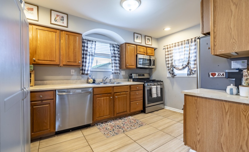 308 E Porter St-21