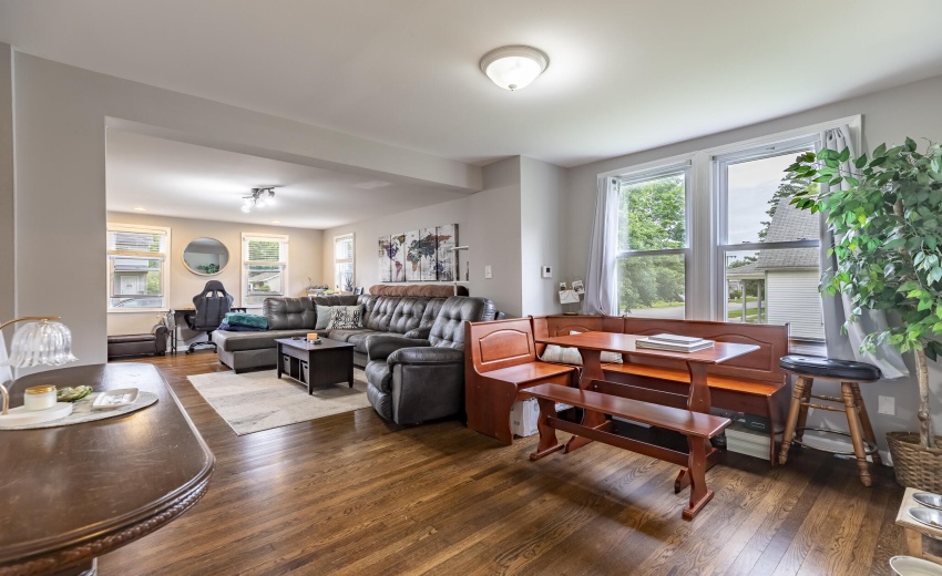308 E Porter St-18