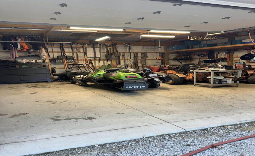 Inside garage - 74th