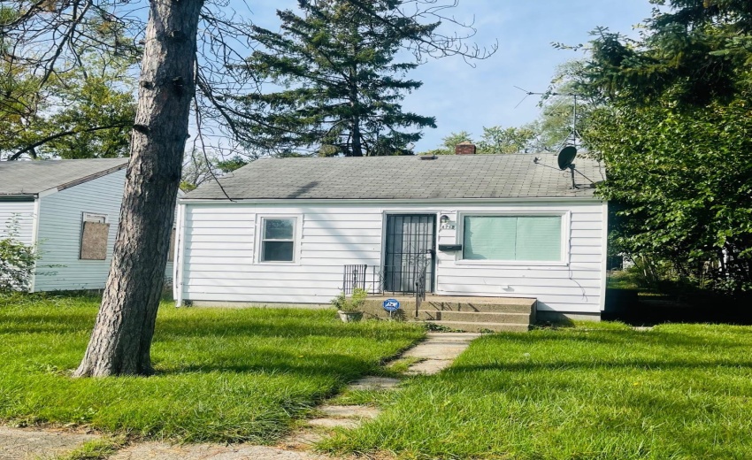 4778 CONN OUTSIDE