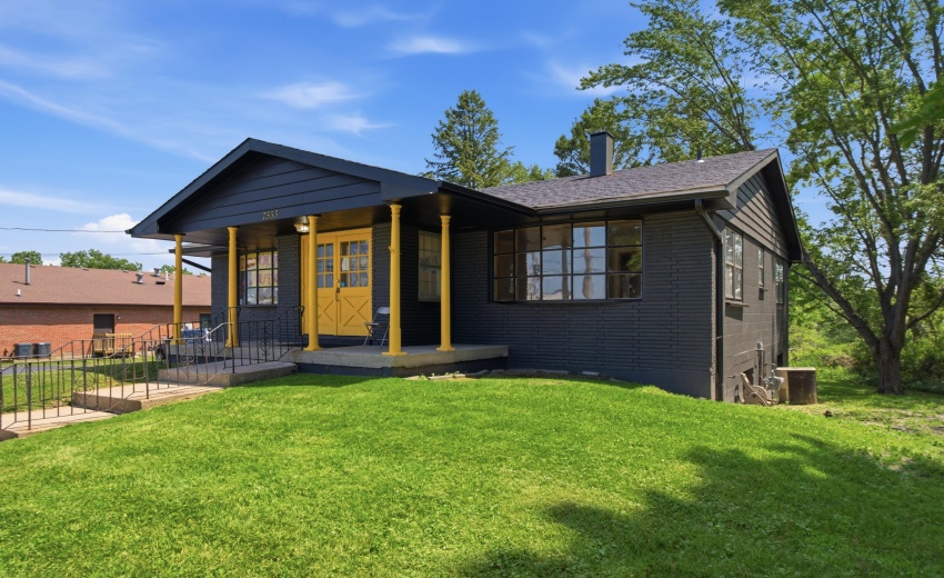 7553E37thAveHobart-BASE_003