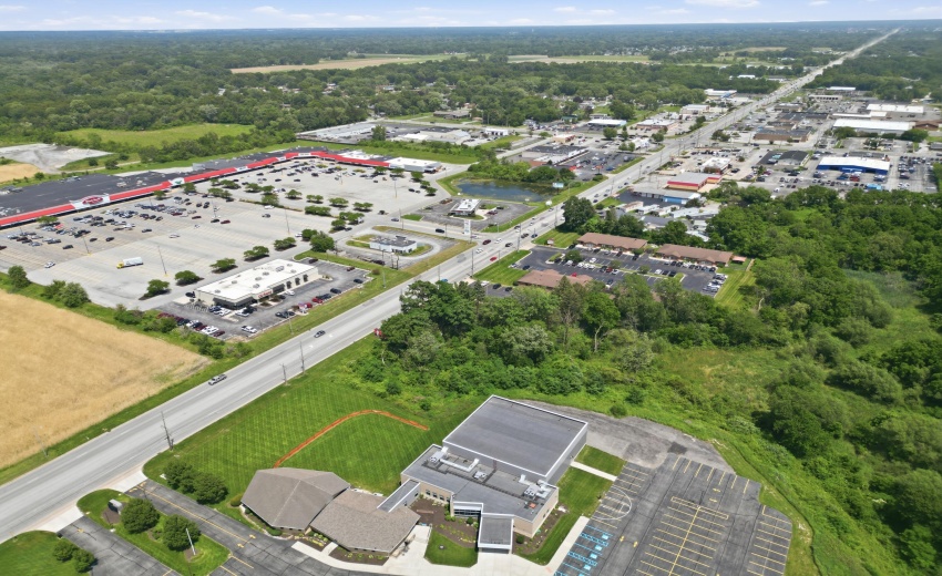 7553E37thAveHobart_005