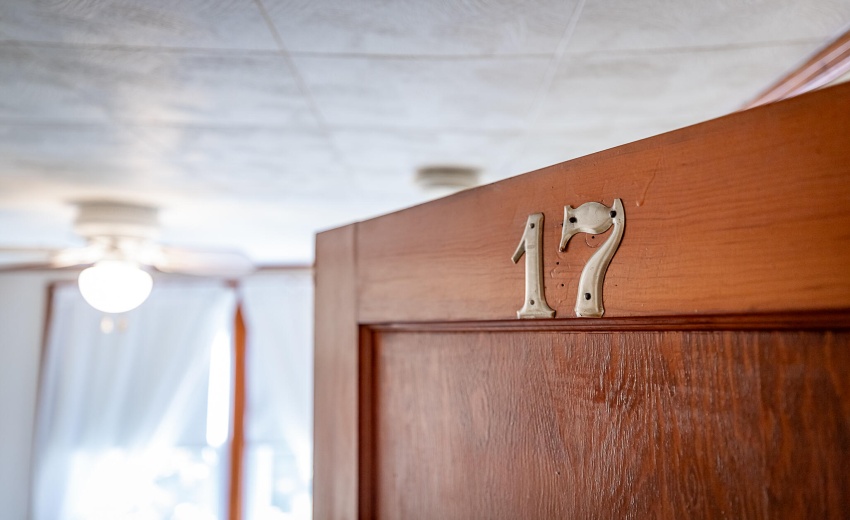 22