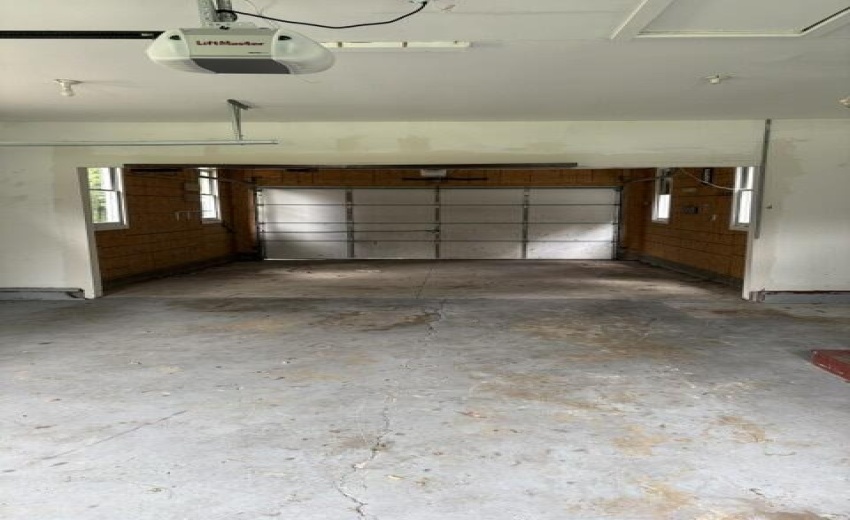 Interior garage A