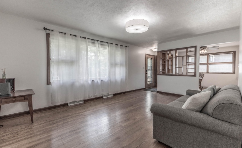 LI1A0142-HDR
