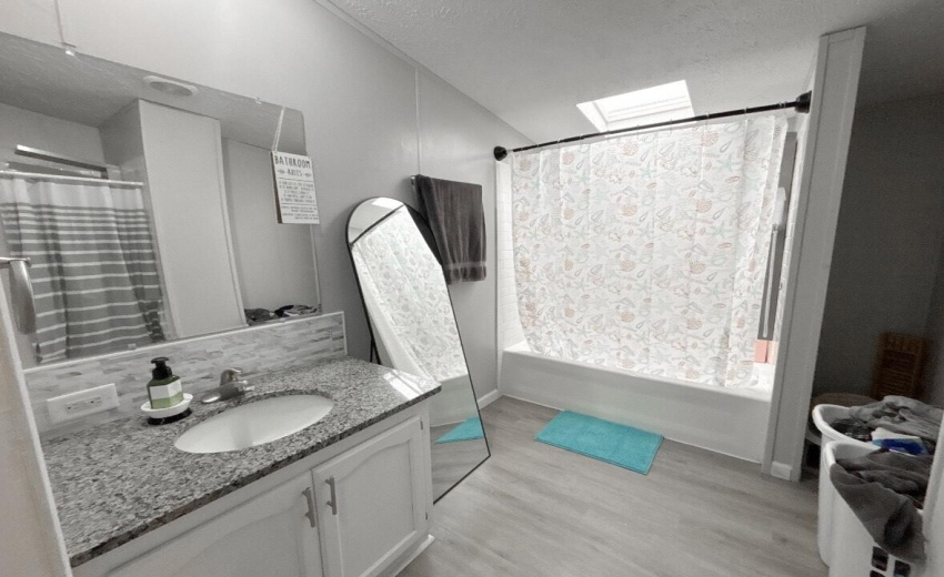 main bath 1