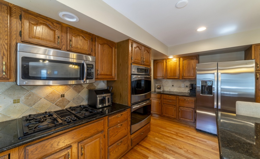 EKitchenGrand0024
