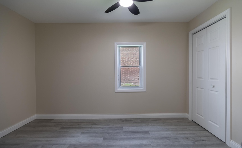 2604 Schrage Ave-11