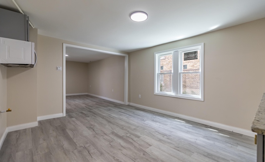 2604 Schrage Ave-10