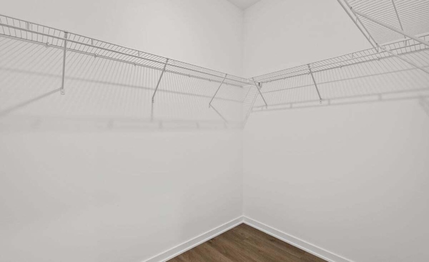 10515BlaineStInt-22