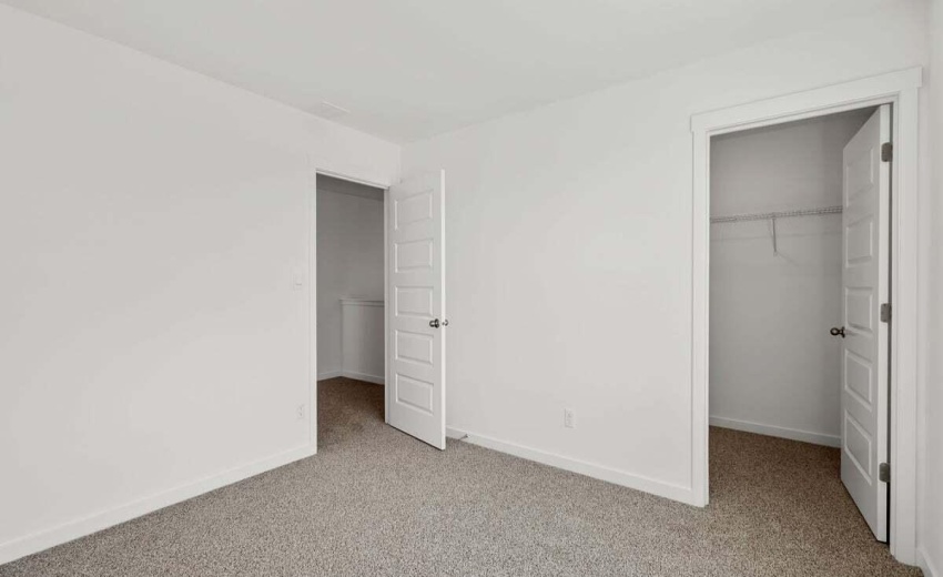 10515BlaineStInt-11