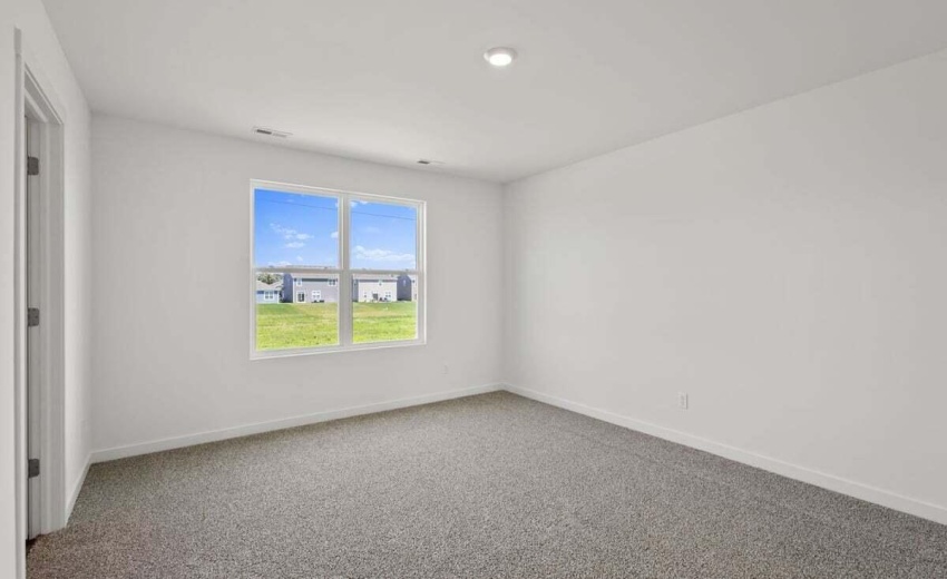 10515BlaineStInt-17
