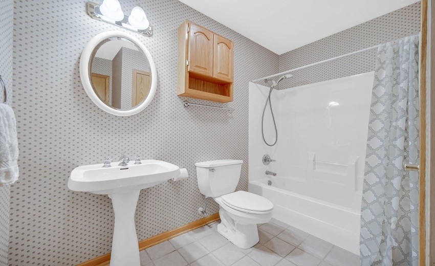 Full Bath